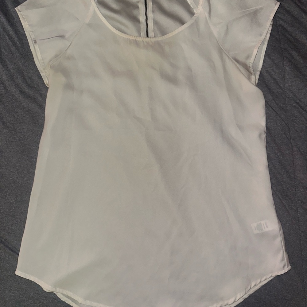 Express White Top with Zipper detail